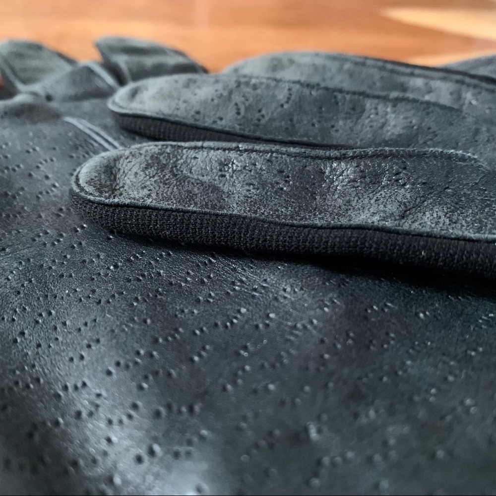 CLEARANCE Vintage Black Leather Gloves - Picture 4 of 8